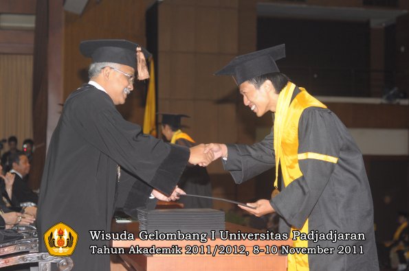 wisuda-fakultas-peternakan-oleh-dekan-051