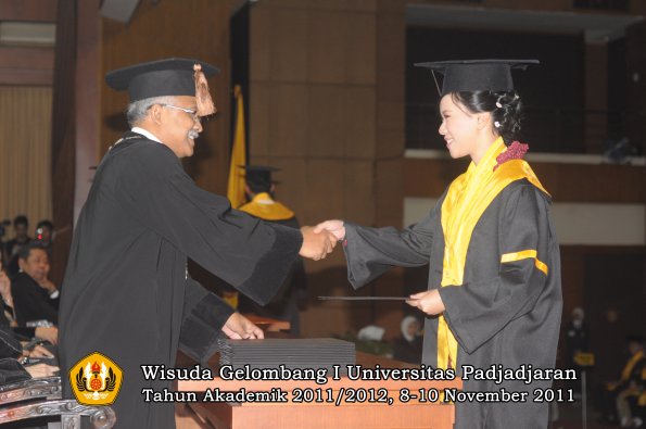 wisuda-fakultas-peternakan-oleh-dekan-056