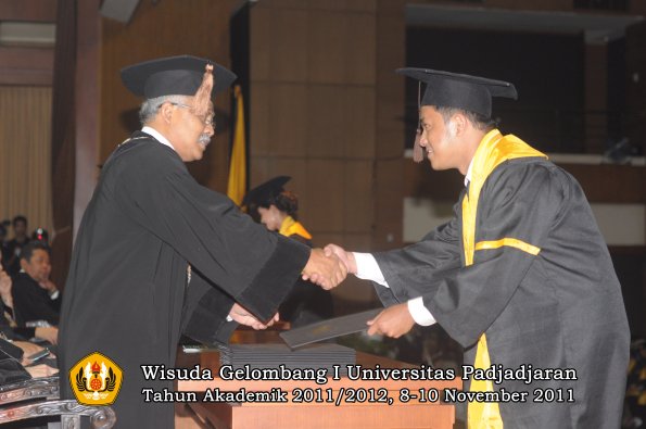 wisuda-fakultas-peternakan-oleh-dekan-059