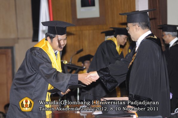 wisuda-fakultas-peternakan-oleh-rektor-036