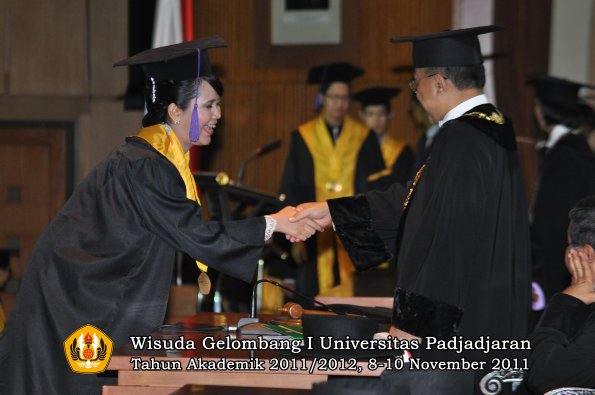 wisuda-fakultas-psikologi-oleh-rektor-035