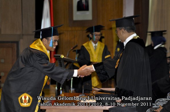 wisuda-fakultas-pik-oleh-rektor-058