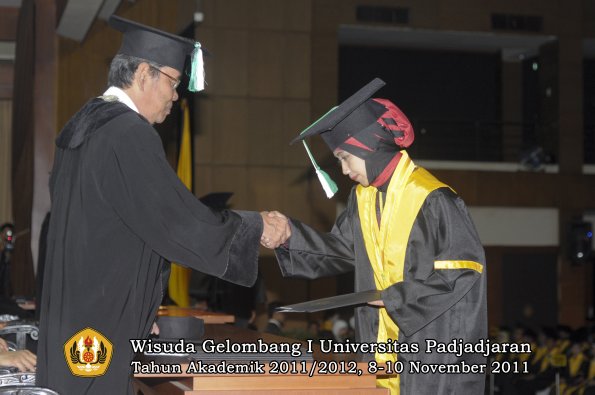wisuda-fakultas-pertanian-oleh-dekan-110