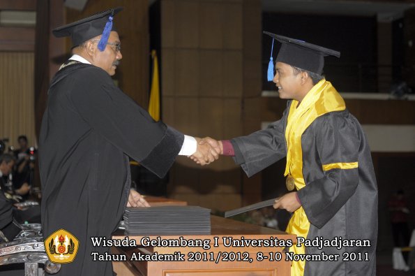 wisuda-fakultas-isip-oleh-dekan-023