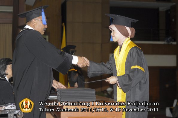 wisuda-fakultas-isip-oleh-dekan-103