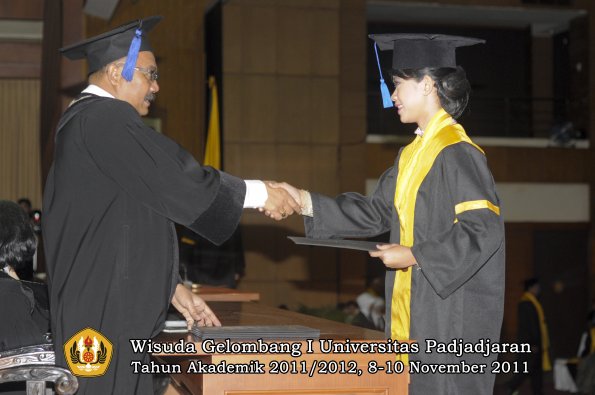 wisuda-fakultas-isip-oleh-dekan-121