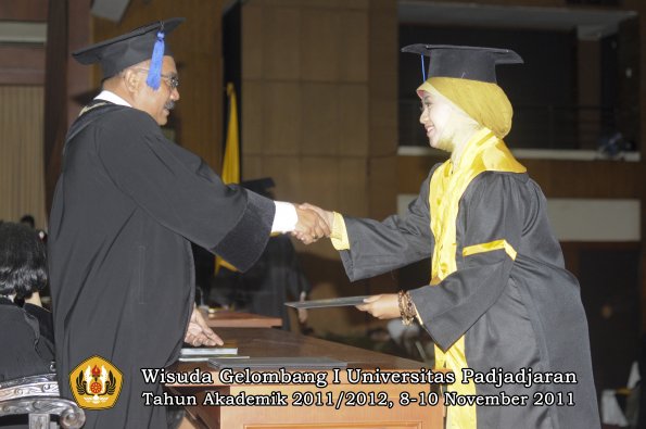 wisuda-fakultas-isip-oleh-dekan-123