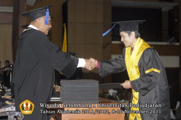 wisuda-fakultas-isip-oleh-dekan-126
