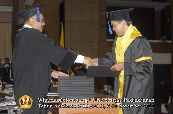 wisuda-fakultas-isip-oleh-dekan-127