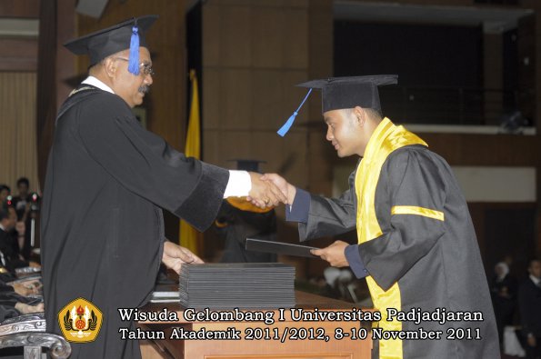 wisuda-fakultas-isip-oleh-dekan-142