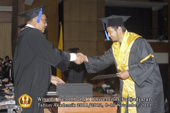 wisuda-fakultas-isip-oleh-dekan-143