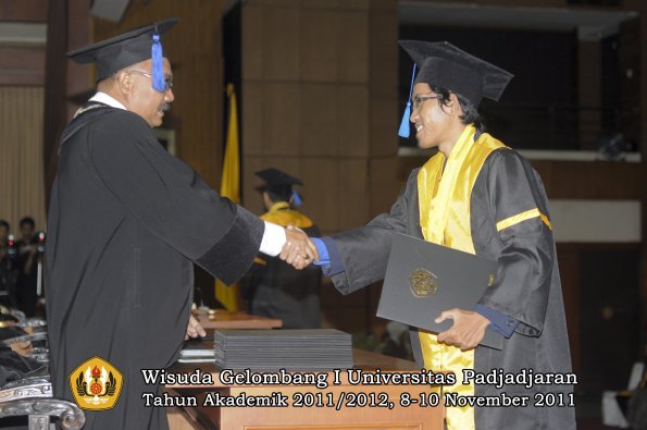 wisuda-fakultas-isip-oleh-dekan-150