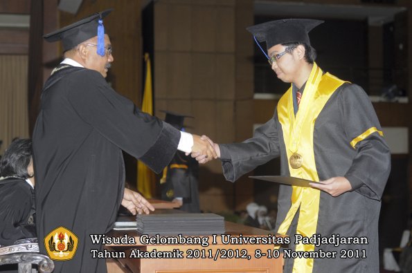 wisuda-fakultas-isip-oleh-dekan-154