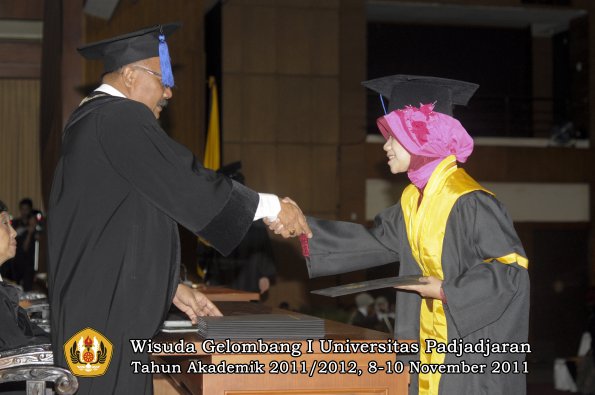 wisuda-fakultas-isip-oleh-dekan-158