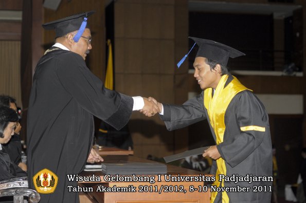 wisuda-fakultas-isip-oleh-dekan-159
