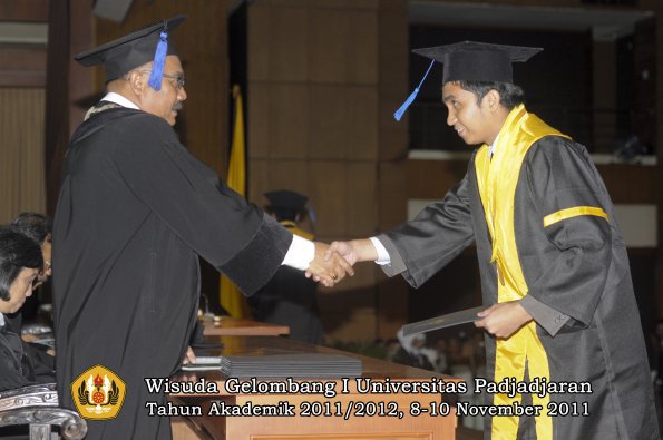 wisuda-fakultas-isip-oleh-dekan-160