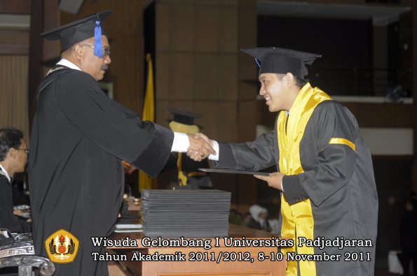 wisuda-fakultas-isip-oleh-dekan-173