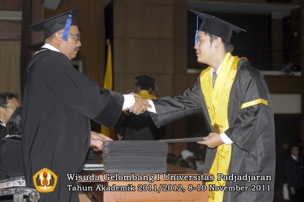 wisuda-fakultas-isip-oleh-dekan-175