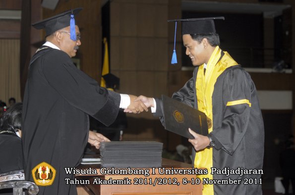 wisuda-fakultas-isip-oleh-dekan-182