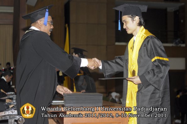 wisuda-fakultas-isip-oleh-dekan-188