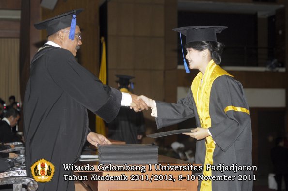 wisuda-fakultas-isip-oleh-dekan-189