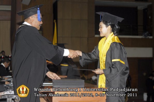 wisuda-fakultas-isip-oleh-dekan-194