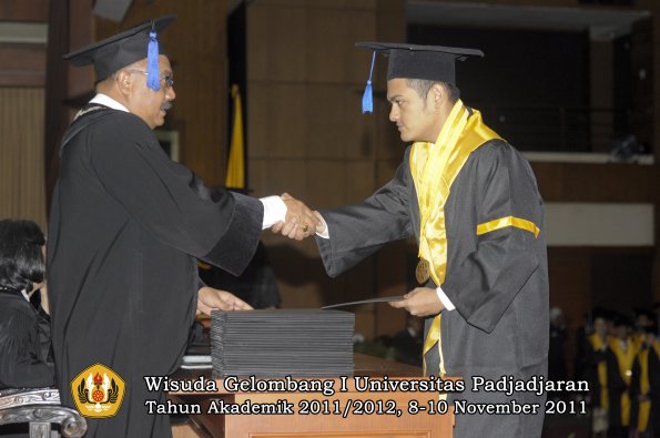 wisuda-fakultas-isip-oleh-dekan-220