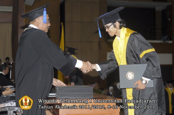 wisuda-fakultas-isip-oleh-dekan-229
