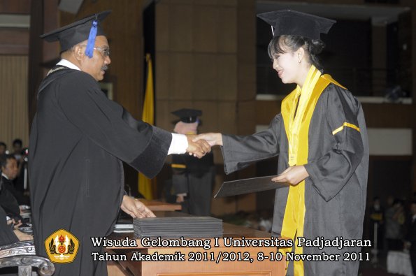 wisuda-fakultas-isip-oleh-dekan-239