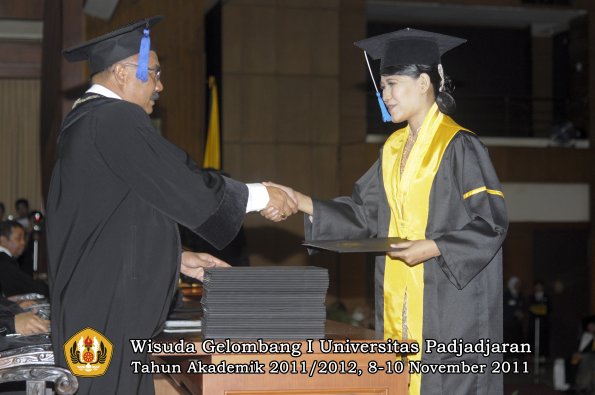 wisuda-fakultas-isip-oleh-dekan-257