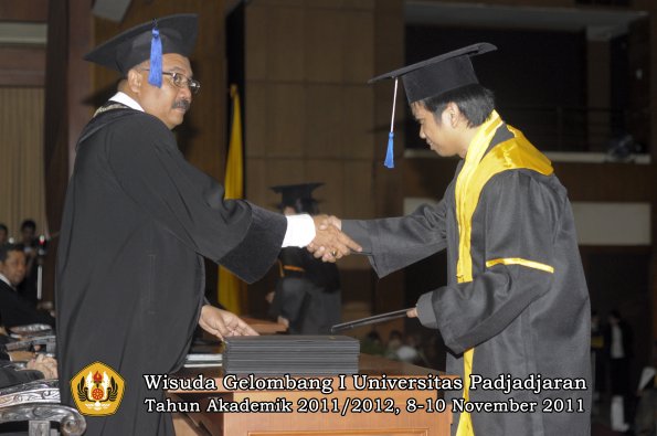 wisuda-fakultas-isip-oleh-dekan-280