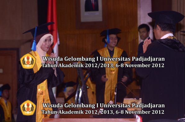 wisuda-unpad-gel-i-ta-2012_2013-fakultas-ilmu-keperawatan-oleh-rektor-068