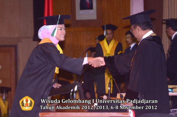 wisuda-unpad-gel-i-ta-2012_2013-fakultas-pertanian-oleh-rektor-041