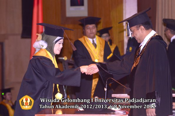 wisuda-unpad-gel-i-ta-2012_2013-fakultas-peternakan-oleh-rektor-22