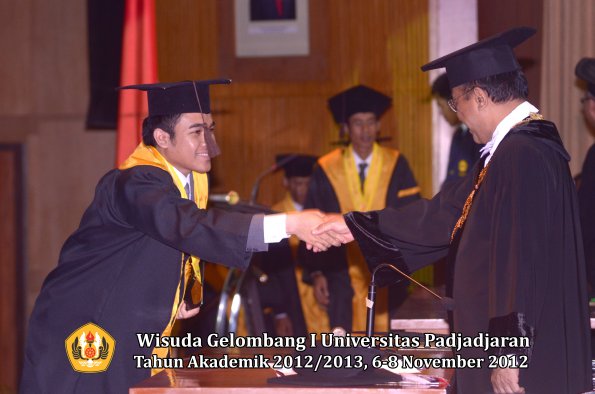 wisuda-unpad-gel-i-ta-2012_2013-fakultas-peternakan-oleh-rektor-67