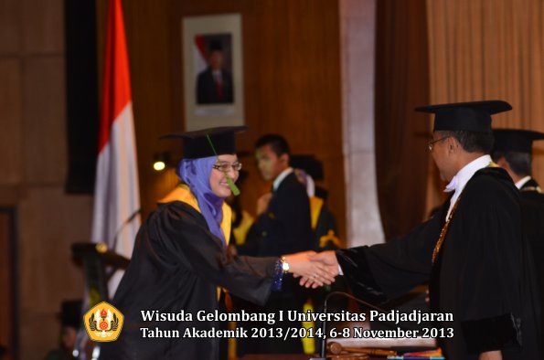 wisuda-unpad-gel-i-ta-2013_2014-fakultas-kedokteran-oleh-rektor-001