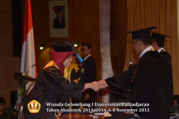 wisuda-unpad-gel-i-ta-2013_2014-fakultas-keperawatan-oleh-rektor-117