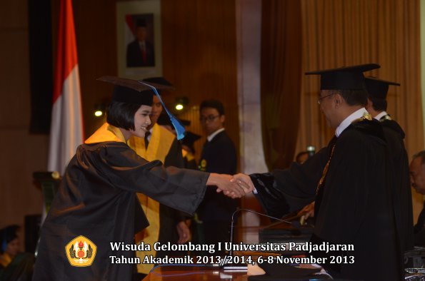 wisuda-unpad-gel-i-ta-2013_2014-fakultas-keperawatan-oleh-rektor-132