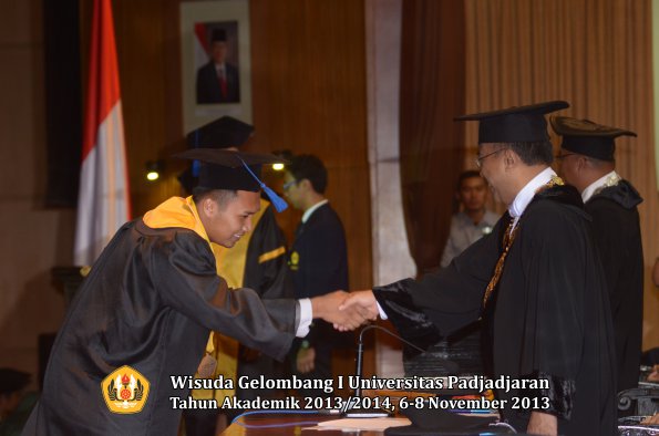 wisuda-unpad-gel-i-ta-2013_2014-fakultas-isip-oleh-rektor-210