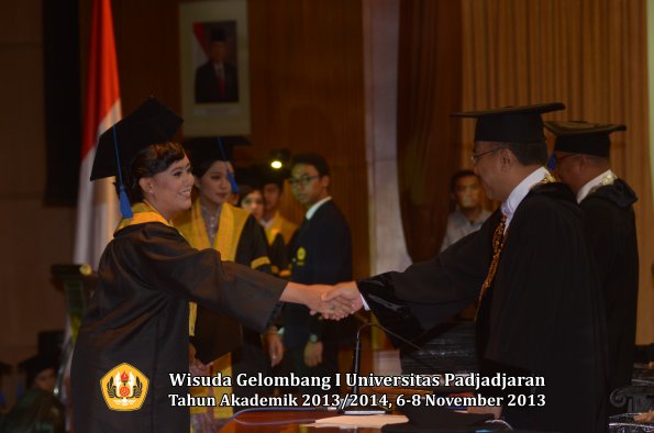 wisuda-unpad-gel-i-ta-2013_2014-fakultas-isip-oleh-rektor-212