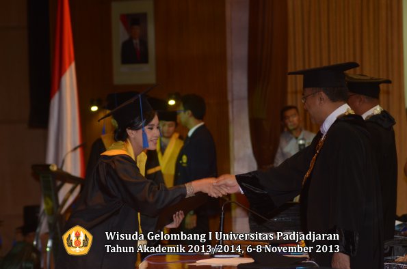 wisuda-unpad-gel-i-ta-2013_2014-fakultas-isip-oleh-rektor-216