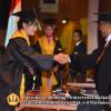 wisuda-unpad-gel-i-ta-2013_2014-fakultas-tip-oleh-rektor-041