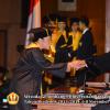 wisuda-unpad-gel-i-ta-2013_2014-fakultas-ilmu-komunikasi-oleh-rektor-056