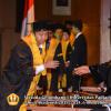 wisuda-unpad-gel-i-ta-2013_2014-fakultas-ilmu-komunikasi-oleh-rektor-080