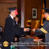 wisuda-unpad-gel-i-ta-2013_2014-fakultas-hukum-oleh-dekan-026