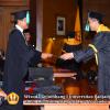 wisuda-unpad-gel-i-ta-2013_2014-fakultas-pik-oleh-dekan-022