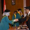 Wisuda Unpad Gel. I TA 2014_2015 Fakultas Keperawatan oleh Rektor 01