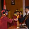 Wisuda Unpad Gel. I TA 2014_2015 Fakultas Keperawatan oleh Rektor 07