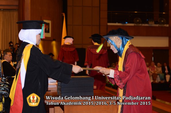 Wisuda Unpad Gel I TA 2015_2016  Fakultas MIPA oleh Dekan-012