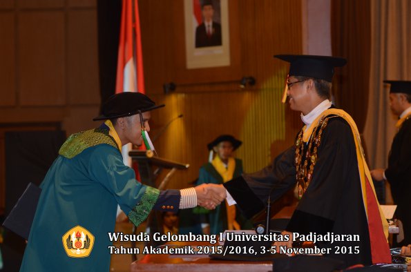 Wisuda Unpad Gel I TA 2015_2016  Fakultas Pertanian oleh Rektor-010